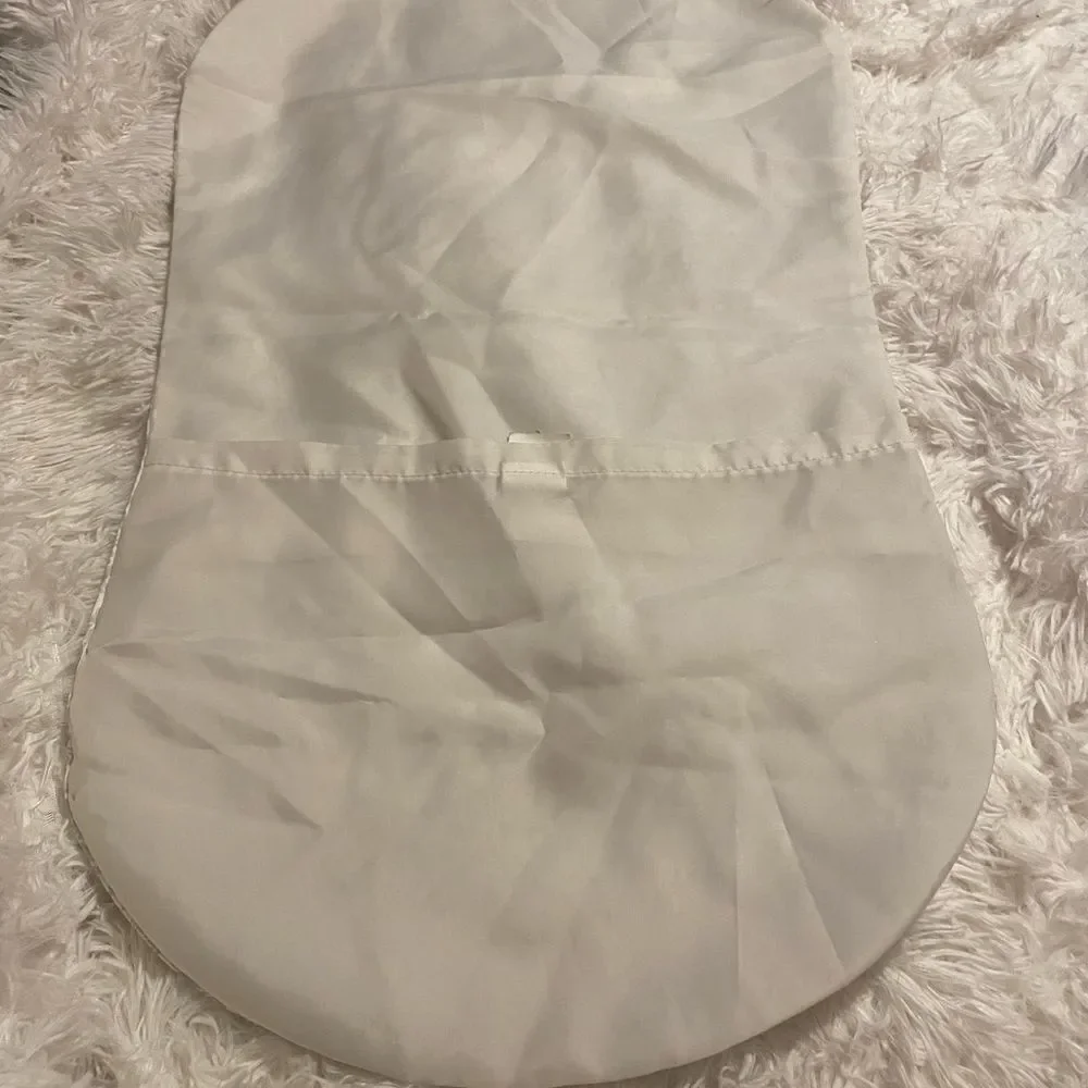Halo Bassinet Swivel Sleeper Gray & White Damask Print Pad Cover